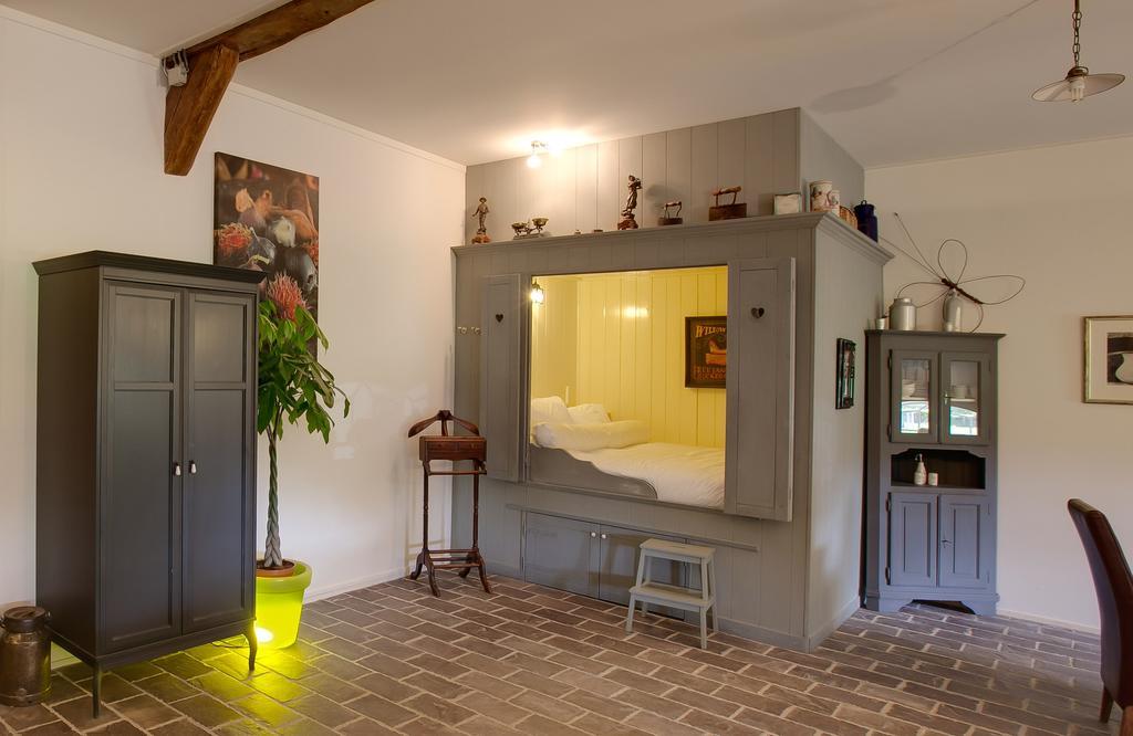 Posthoorn Lodge Woerden Kamer foto